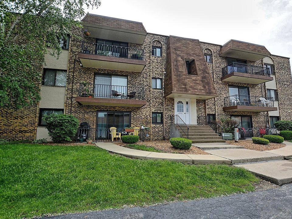 1st image of 4951 W 134th Pl #3A
