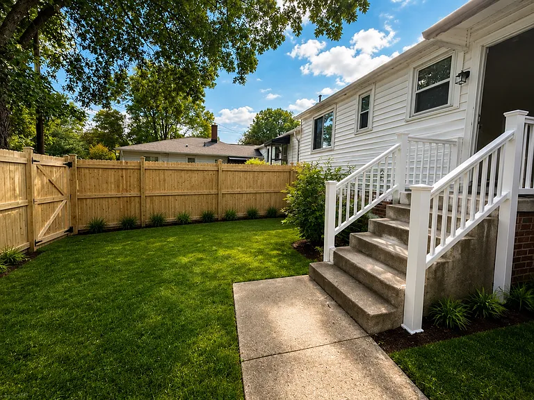 536 Overlook St — Photo 8
