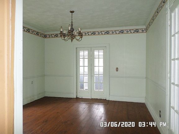 5th image of 904 E Lincoln Way