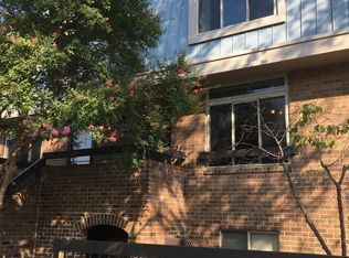 1777 S Hayes St APT B, Arlington, VA 22202