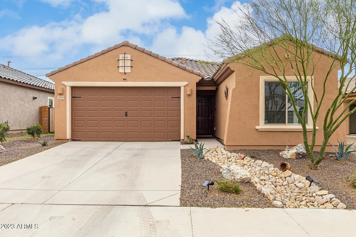 Photo 1 of 16 - W Swilling Rd - Buckeye, AZ Primary Photo - W Swilling Rd
