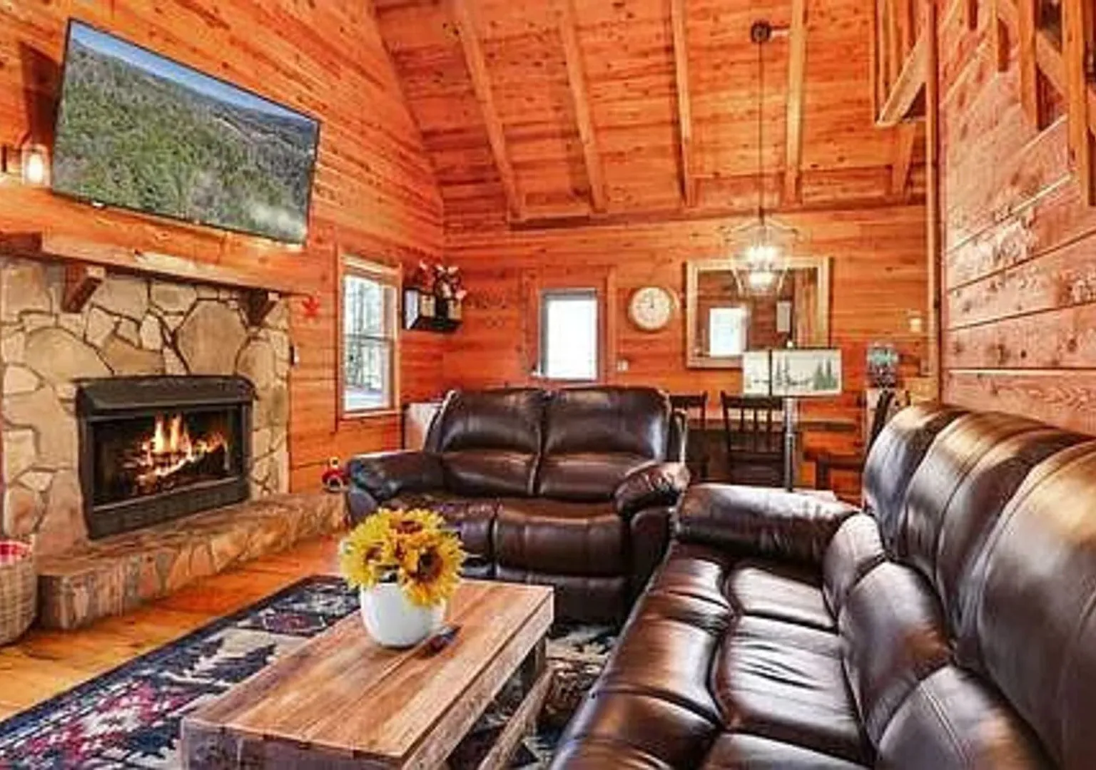 Charming 3BR House in Blue Ridge — Photo 3