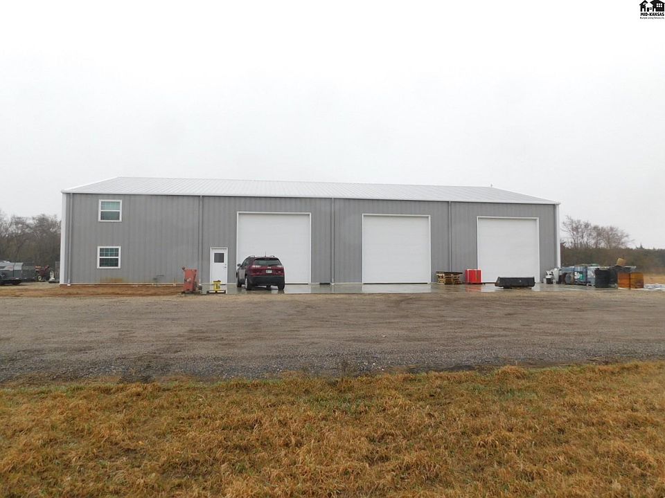 1st image of 2939 N Halstead Rd