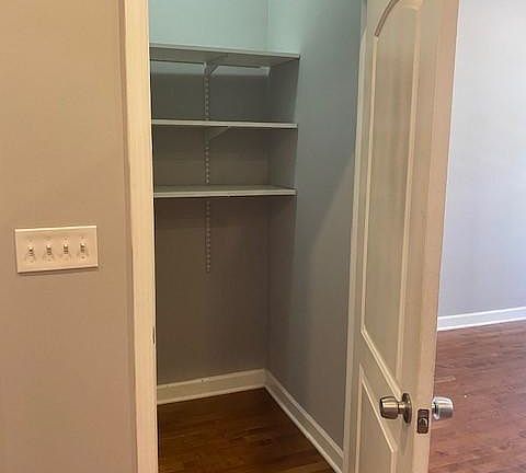 5th image of 315 W North Ave #4