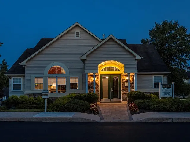 Walnut Crossing Apartments — Photo 7