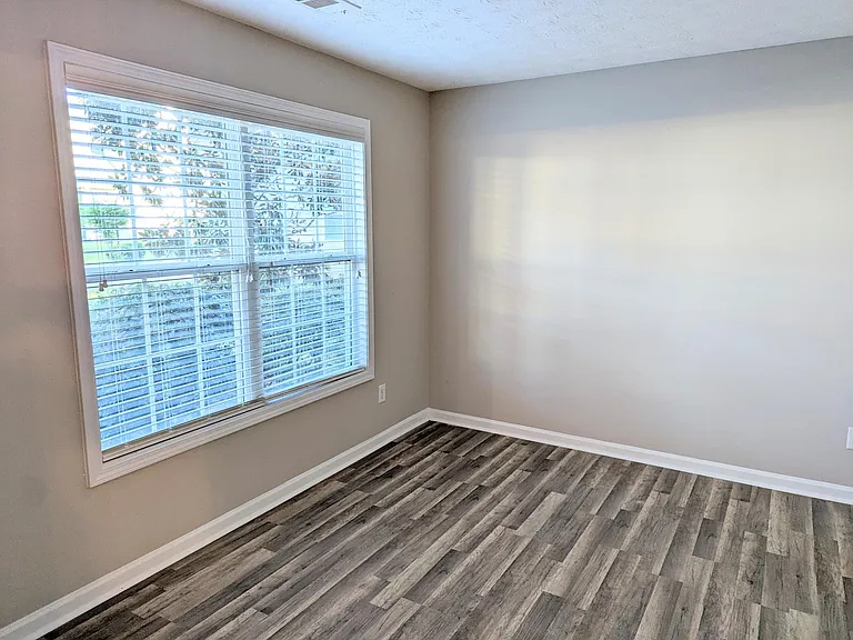 1248 Nottley Dr — Photo 4