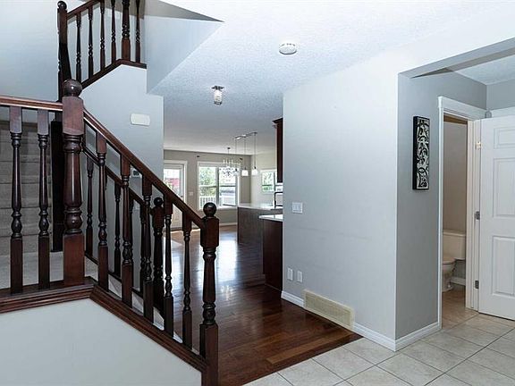 4th image of 247 N Taralake Way NE