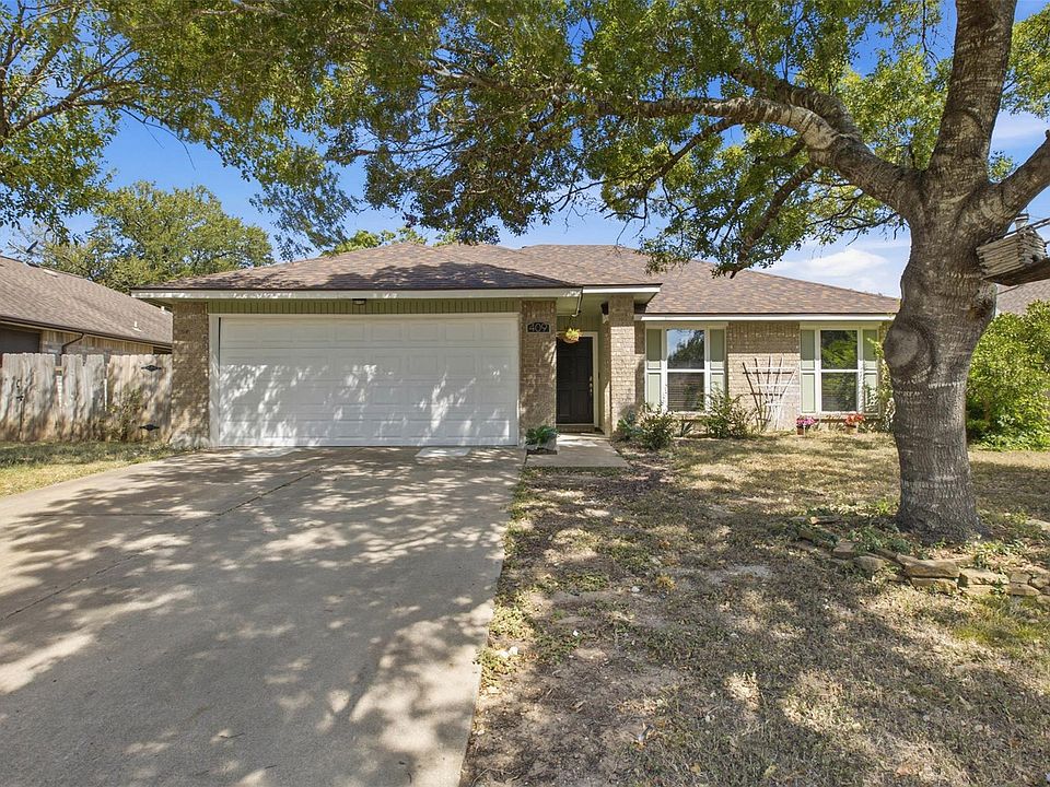 1st image of 409 Kathleen Ln