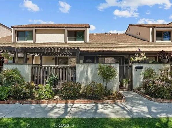 24644 Golfview Dr, Santa Clarita, CA 91355