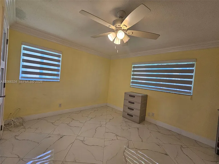 2661 NW 4th Ave — Photo 15