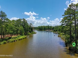 65 Tarpon Pointe Rd, Bath, NC 27808