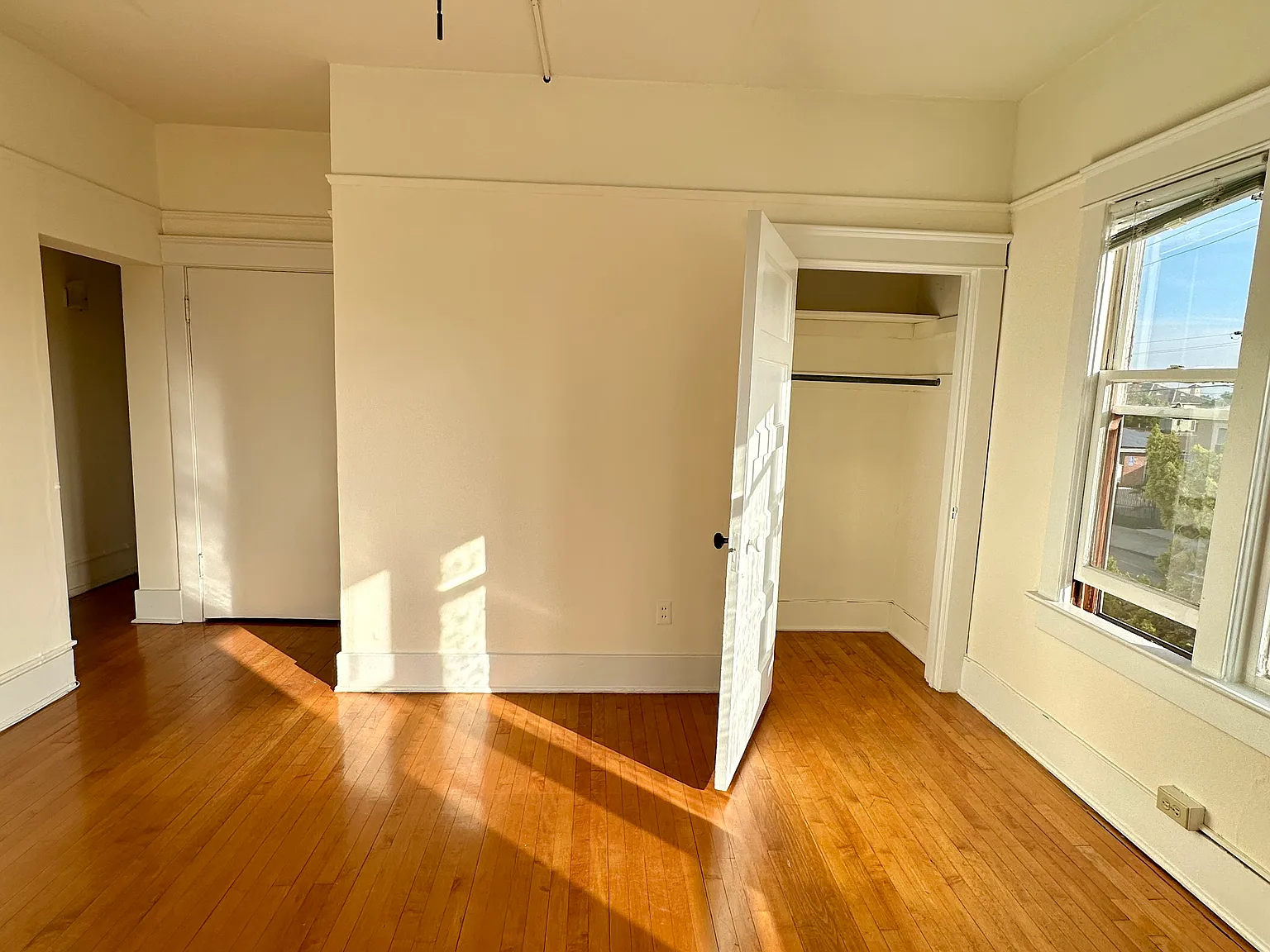 Studio, 450 sqft, $2,000 — Photo 2