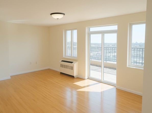 2838 Stillwell Ave APT 7A
