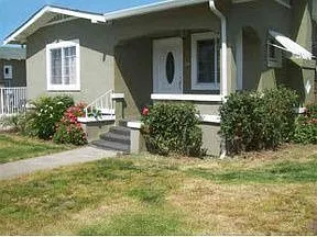 244 W 10th St photo 1