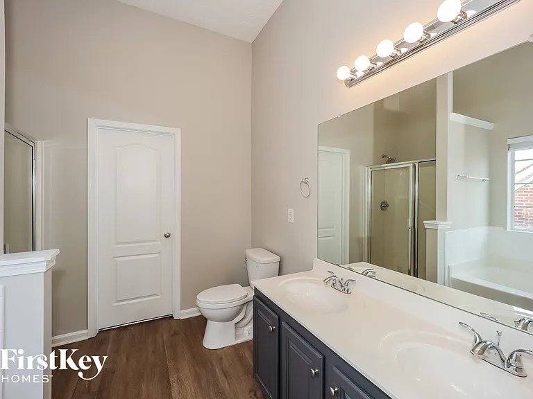 855 Chapman St — Photo 10