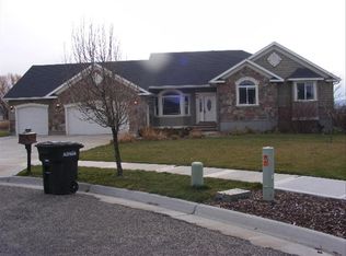 5760 S Veil Dr, Ammon, ID 83406
