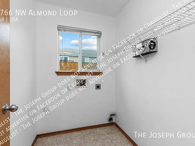 1766 NW Almond Loop — Photo 14