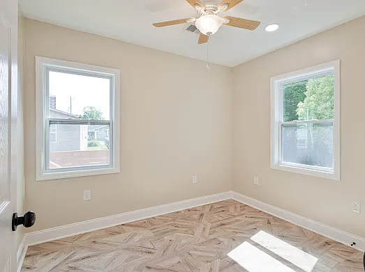 1405 Holt St — Photo 17