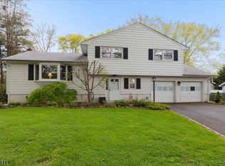 1075 Charles St, Mountainside Boro, NJ 07092