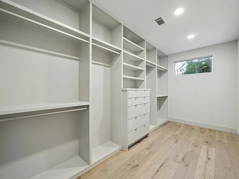2129 Quenby St — Photo 22