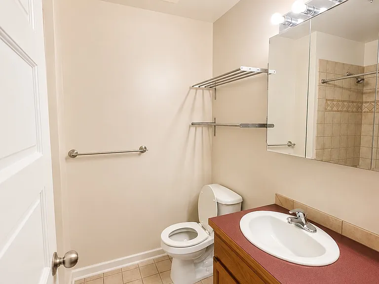 227 W Riverside Ave #213 — Photo 7