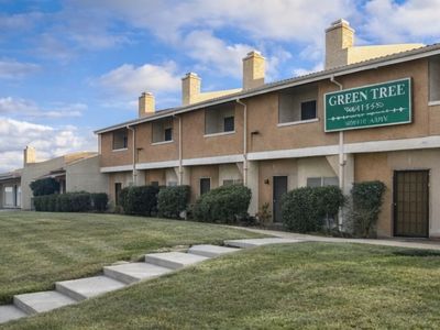 16465 Green Tree Blvd APT 33, Victorville, CA, 92395