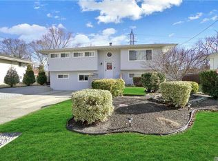 170 Tudor Rd, Centereach, NY 11720