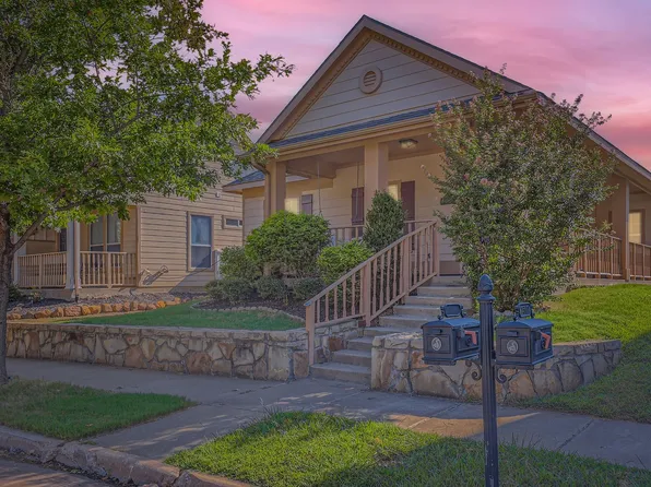 1421 Cherokee Rose Trl, Aubrey, TX 76227