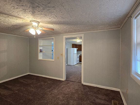 3rd image of 1132 Hood Ave