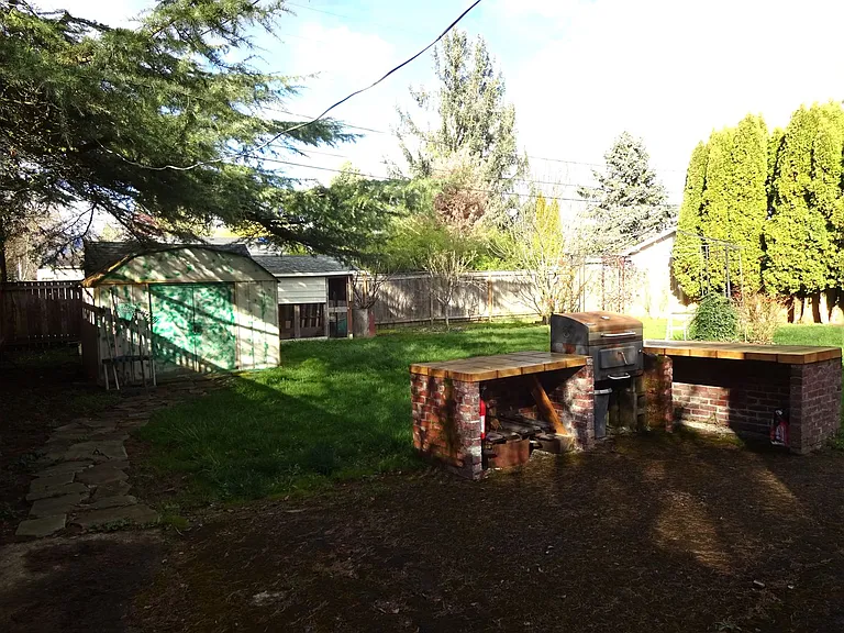 1732 G St — Photo 11