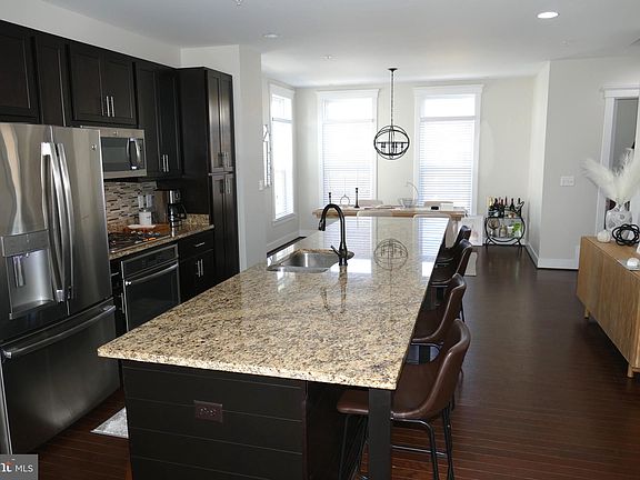 4th image of 143 Lejeune Way