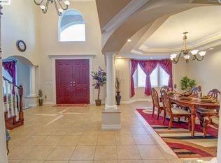 2351 Hidden Oaks Dr, Hayward, CA 94541