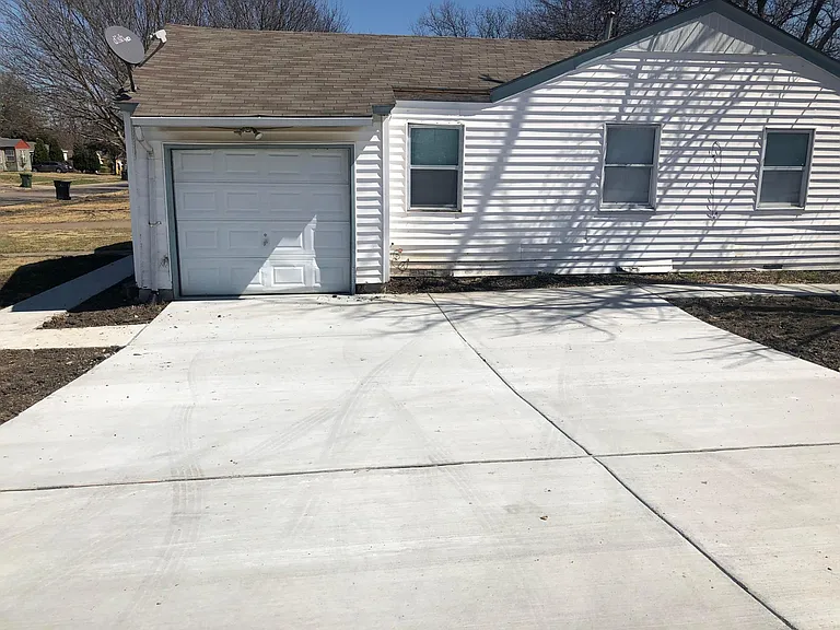 1622 Park Ave — Photo 9