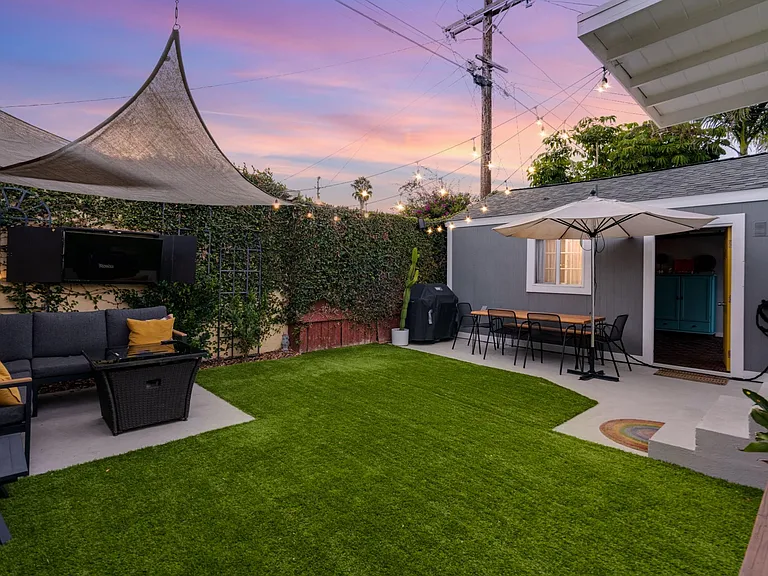 4562 Texas St — Photo 18
