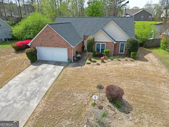 11061 Knotty Pine Pl, Hampton, GA 30228