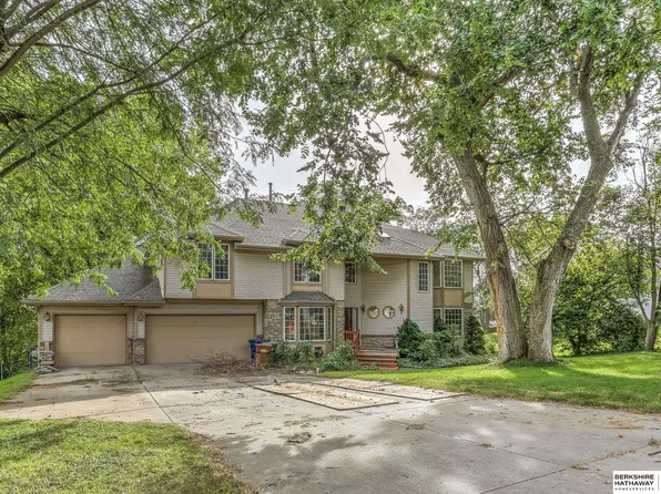 1319 Camp Gifford Rd, Bellevue, NE 68005