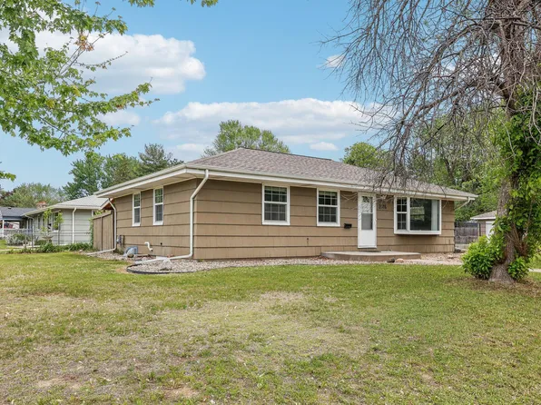 2016 90th St W, Bloomington, MN 55431