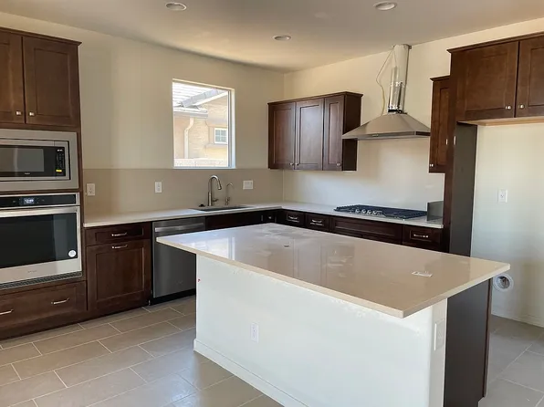 8960 W San Miguel Ave, Glendale, AZ 85305