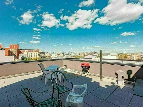 2nd image of 259 Evergreen Ave #1AC
