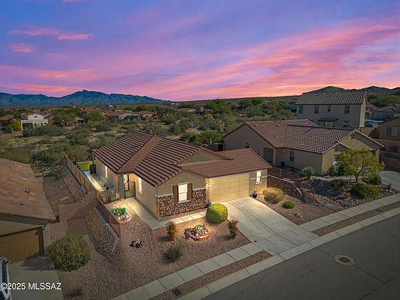 3rd image of 17087 S Emerald Vista Dr