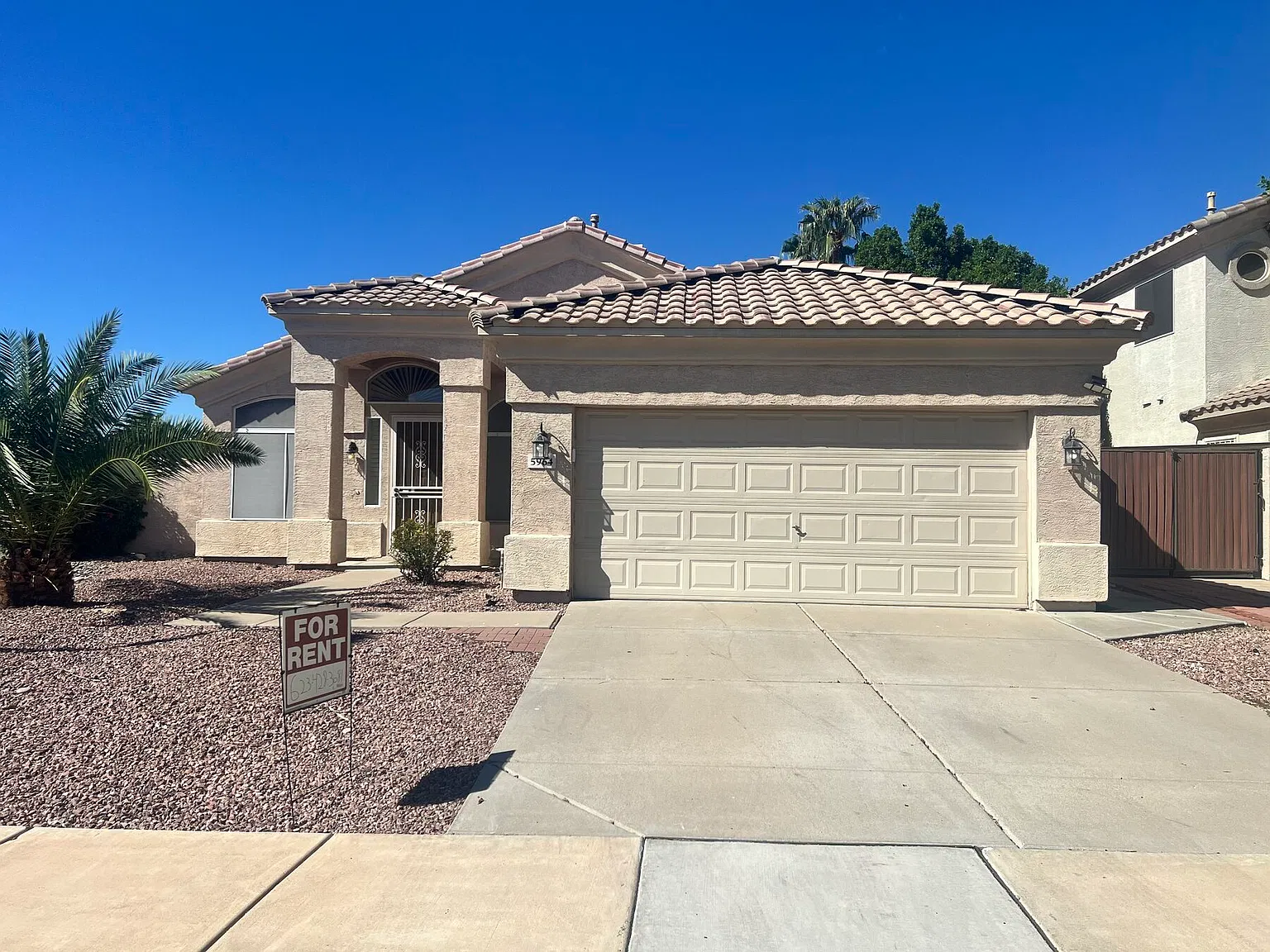 3 bed, 1854 sqft, $2,500 — Photo 1