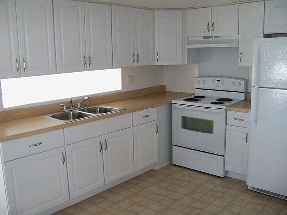 4th image of 7801 88th Ave Lot 83