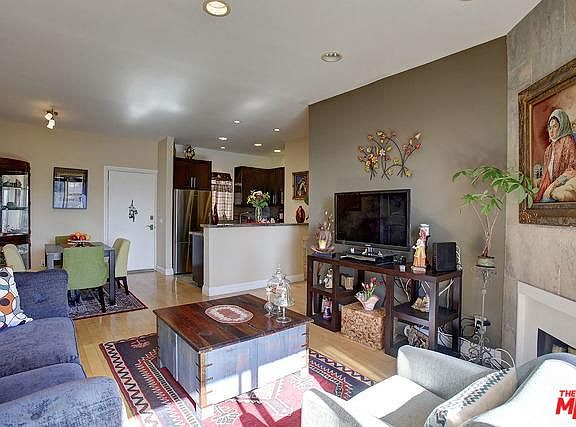 5th image of 2263 Fox Hills Dr APT 201