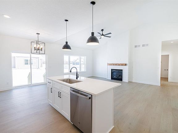 4th image of 1738 East Kyle Circle