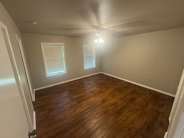 114 Daisy Dr — Photo 7