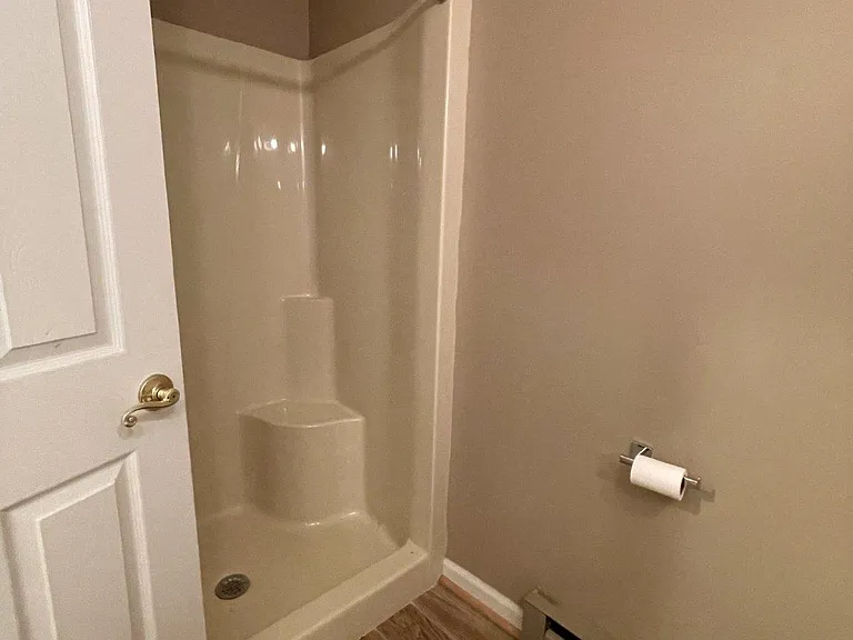 1323 Lindsay Ln — Photo 18