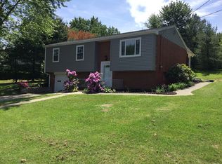 5133 Wickham St, Aliquippa, PA 15001
