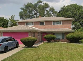 424 Saint Johns St, Wyandotte, MI 48192