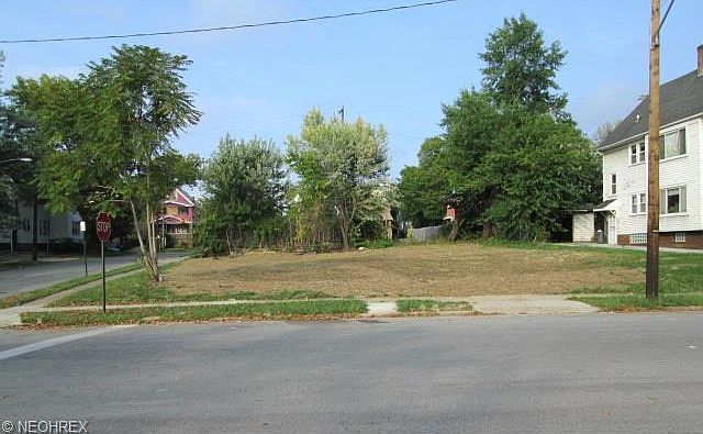 1st image of 1001 Thornhill Dr