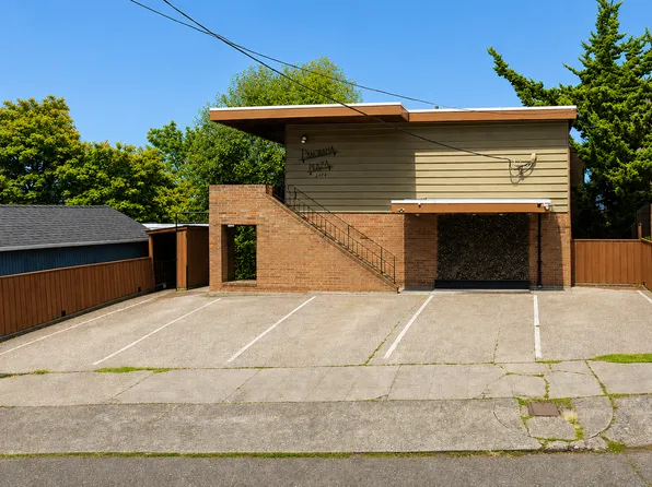 2484 Dexter Ave N Unit 1-8, Seattle, WA 98109